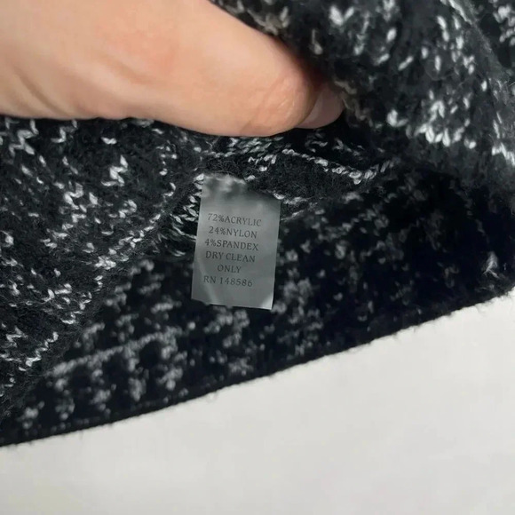 ROI Long Sleeve Zip Up Sweater Black/White Size Small - Picture 8 of 10